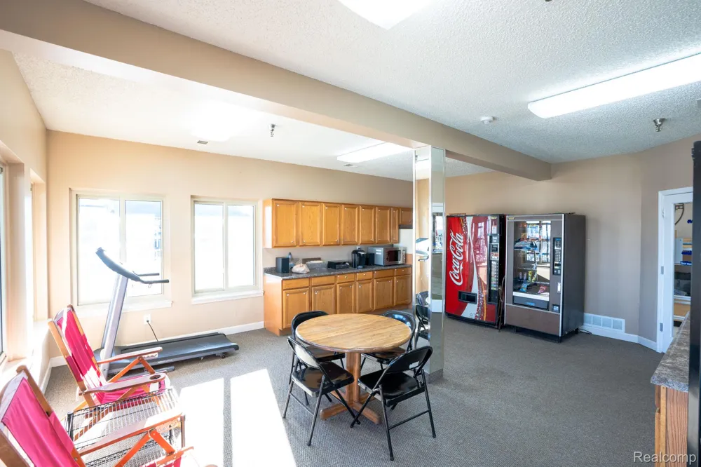 32081 River Road Harrison Charter Township, MI 48045