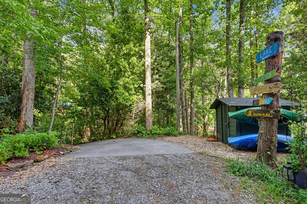 276 Fulton RD Tiger, GA 30576