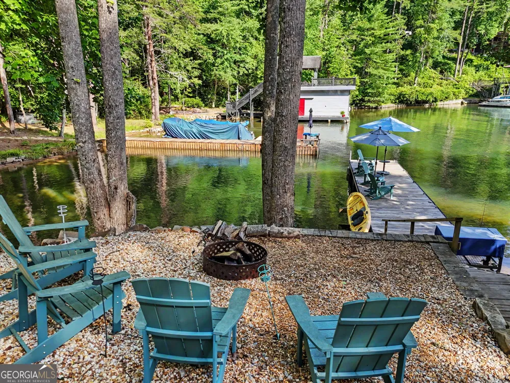 276 Fulton RD Tiger, GA 30576