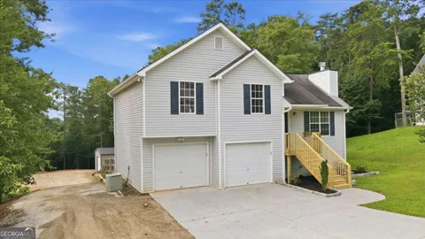 27 Oak Grove LN