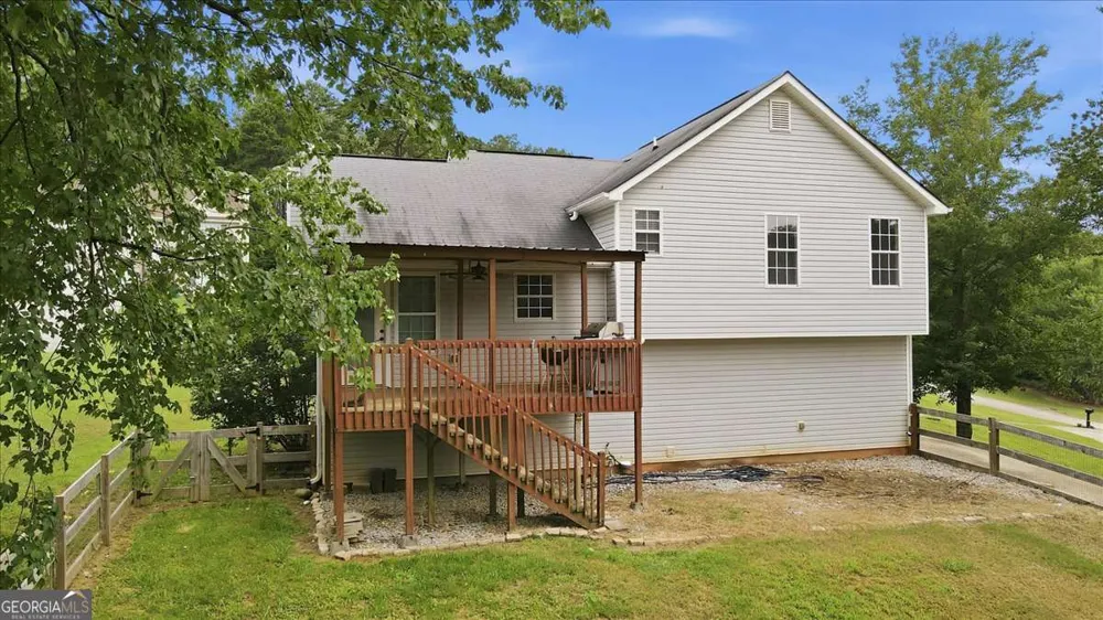 27 Oak Grove LN Adairsville, GA 30103