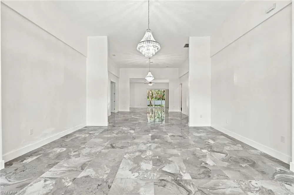 1853 Della Drive Naples, FL 34117