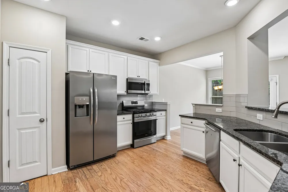 1208 Foxcroft LN Cumming, GA 30041