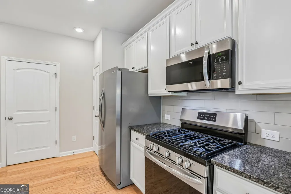 1208 Foxcroft LN Cumming, GA 30041