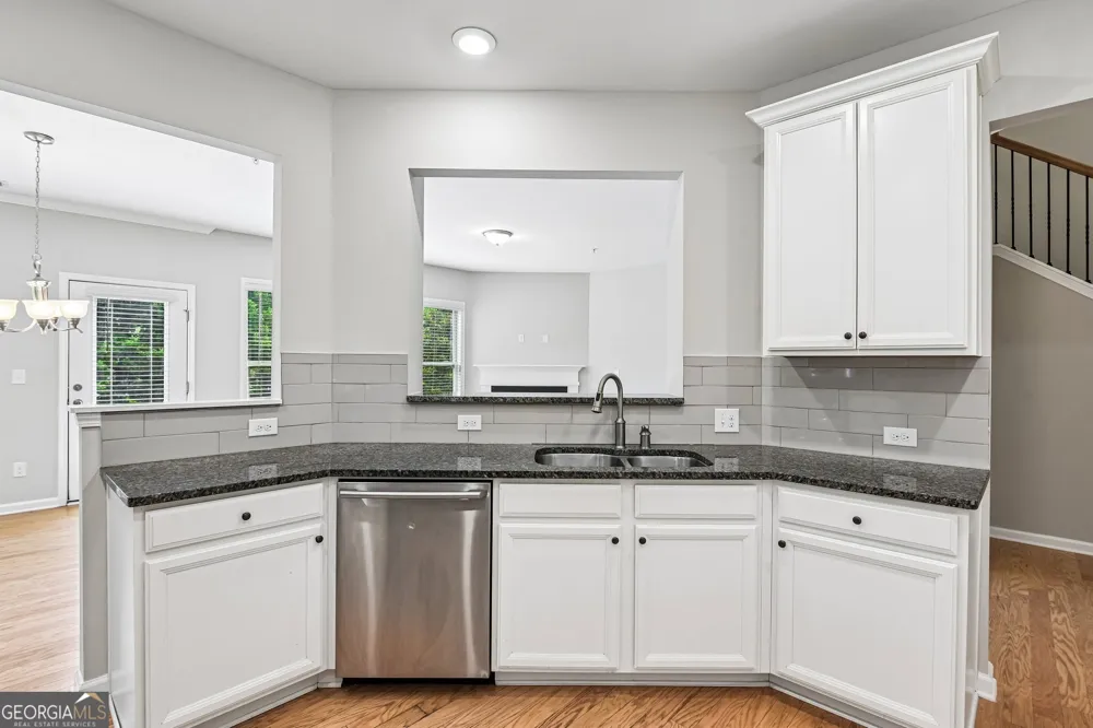 1208 Foxcroft LN Cumming, GA 30041