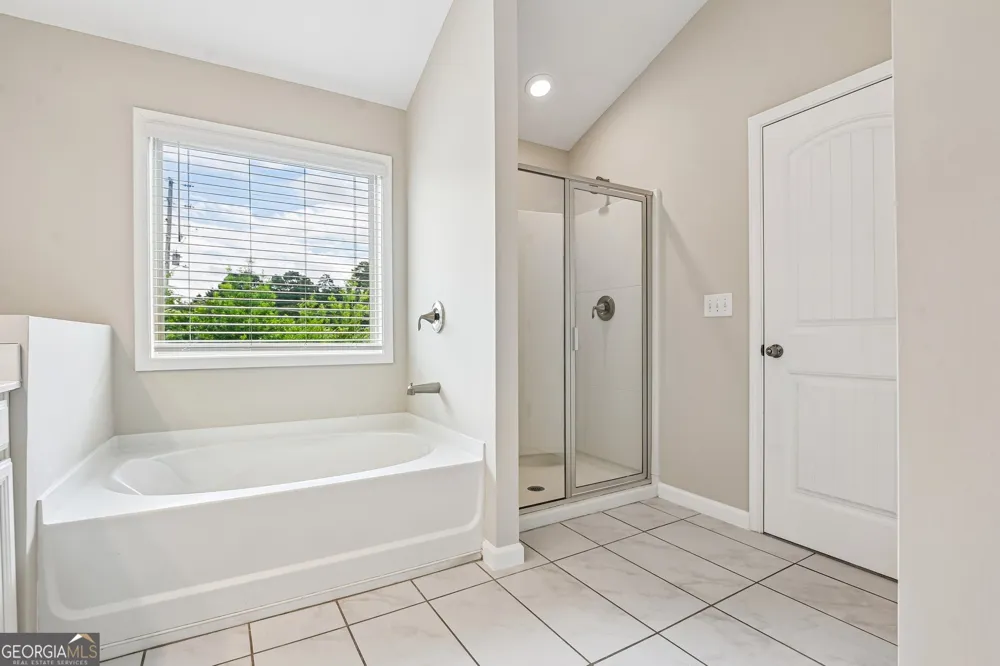1208 Foxcroft LN Cumming, GA 30041