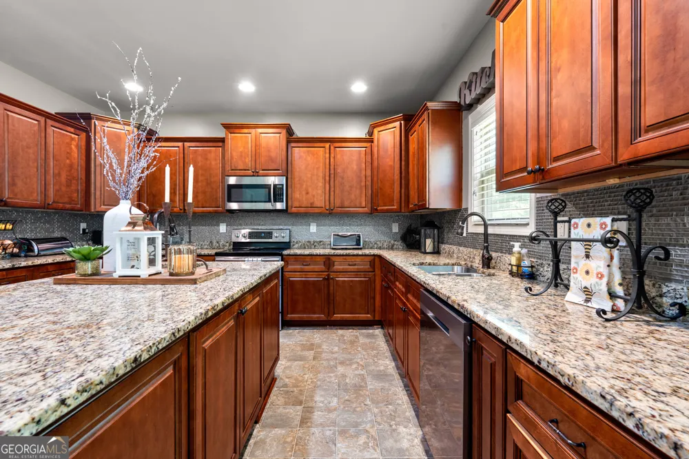 105 Renae LN Hogansville, GA 30230