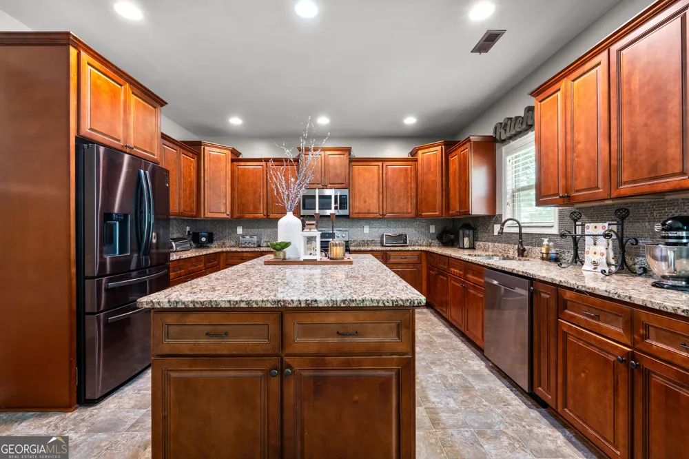 105 Renae LN Hogansville, GA 30230