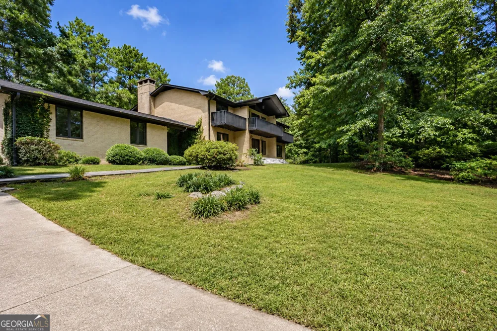 106 Anna Ridge DR Heflin, AL 36264