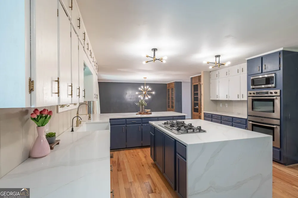 106 Anna Ridge DR Heflin, AL 36264