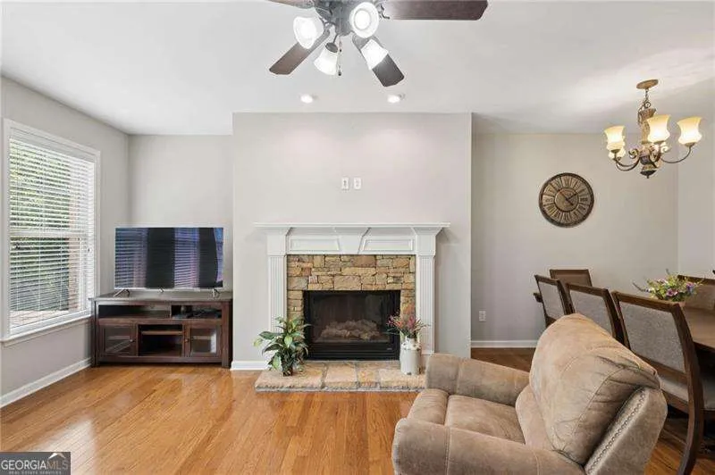 503 Grove Field CT Suwanee, GA 30024