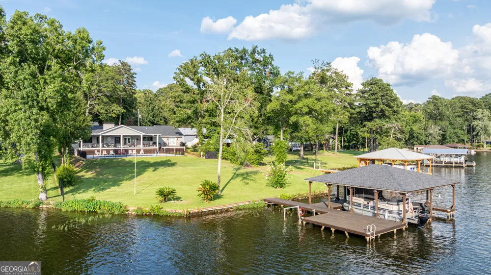 139 Admiralty Way Milledgeville, GA 31061
