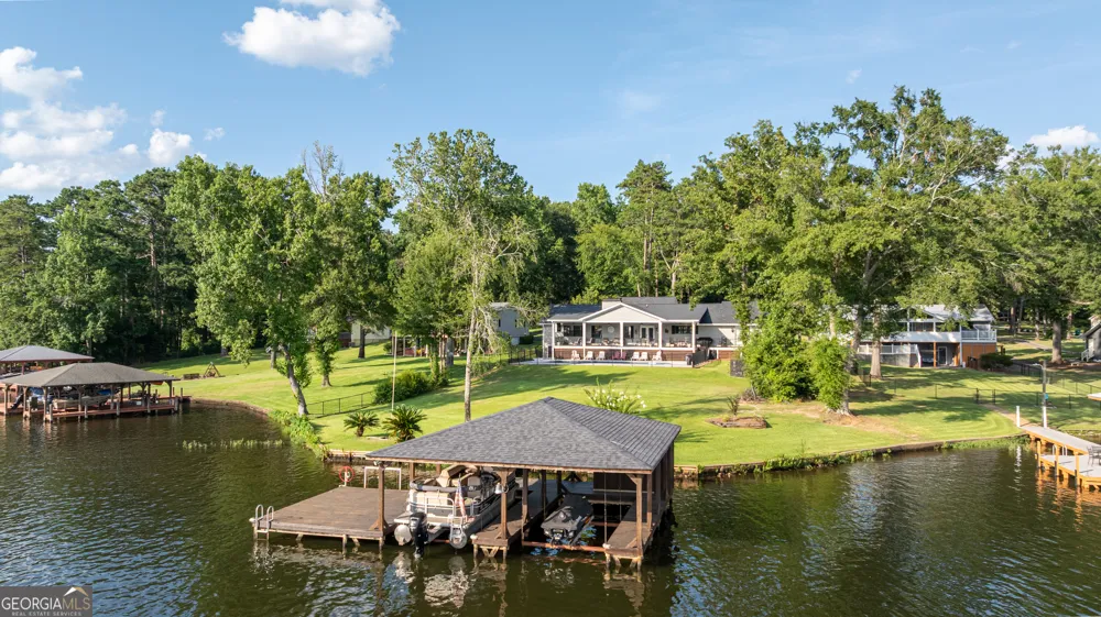 139 Admiralty Way Milledgeville, GA 31061