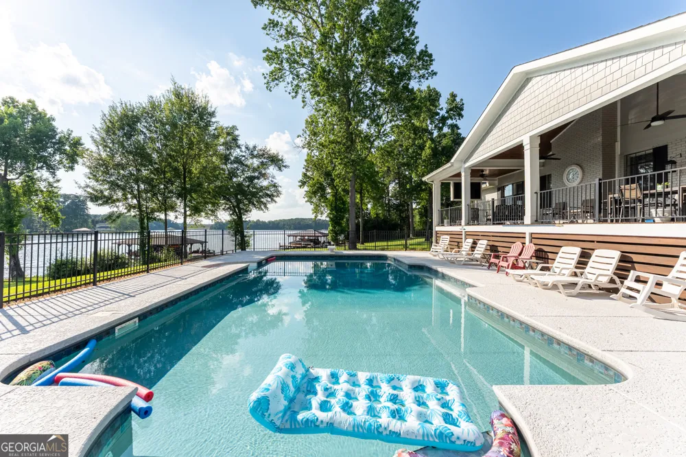 139 Admiralty Way Milledgeville, GA 31061