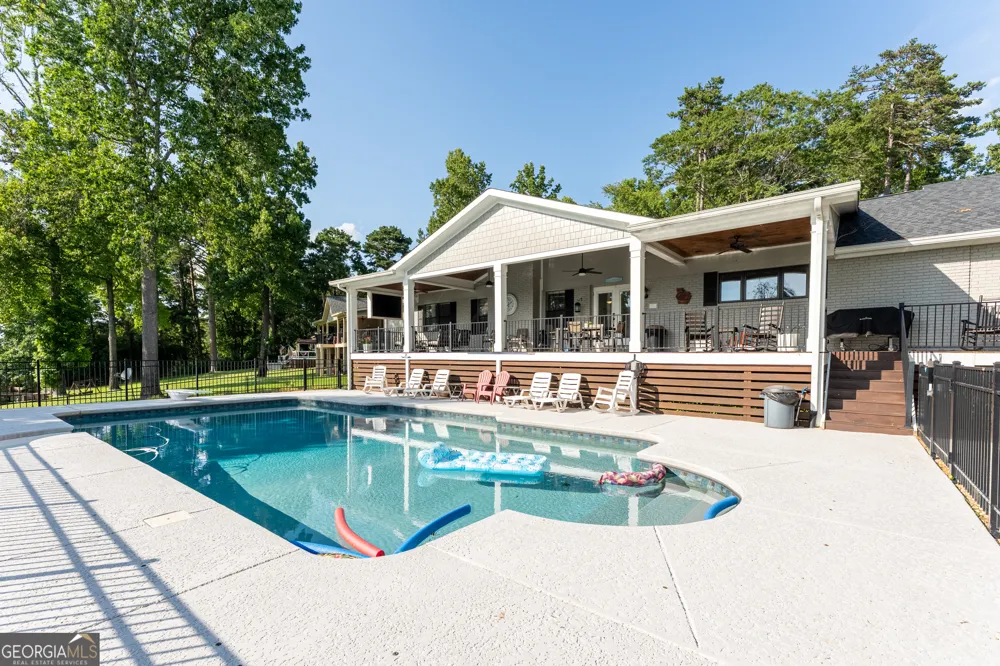 139 Admiralty Way Milledgeville, GA 31061