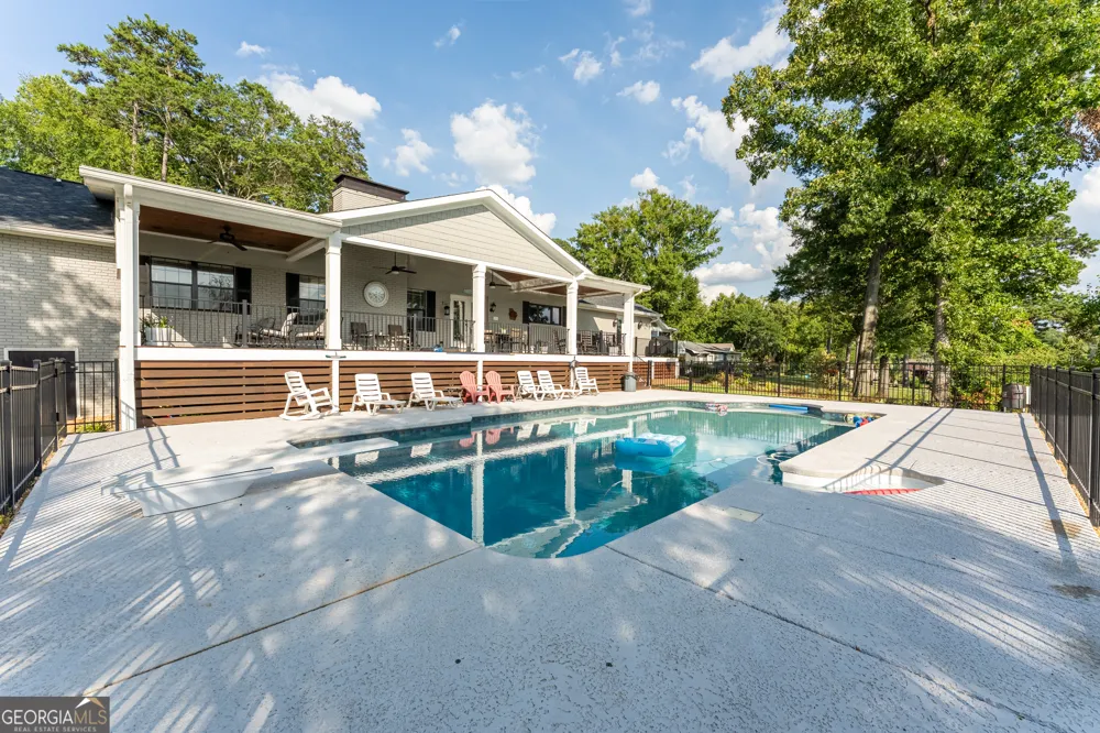 139 Admiralty Way Milledgeville, GA 31061
