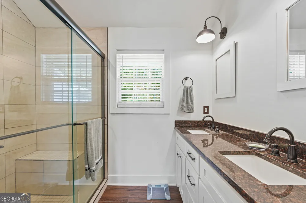 139 Admiralty Way Milledgeville, GA 31061