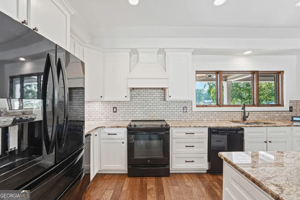 139 Admiralty Way Milledgeville, GA 31061