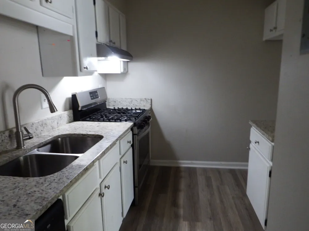 885 Brandy Oaks LN Stone Mountain, GA 30088