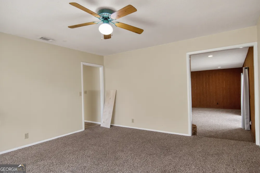 9441 Hwy 169 Glennville, GA 30427