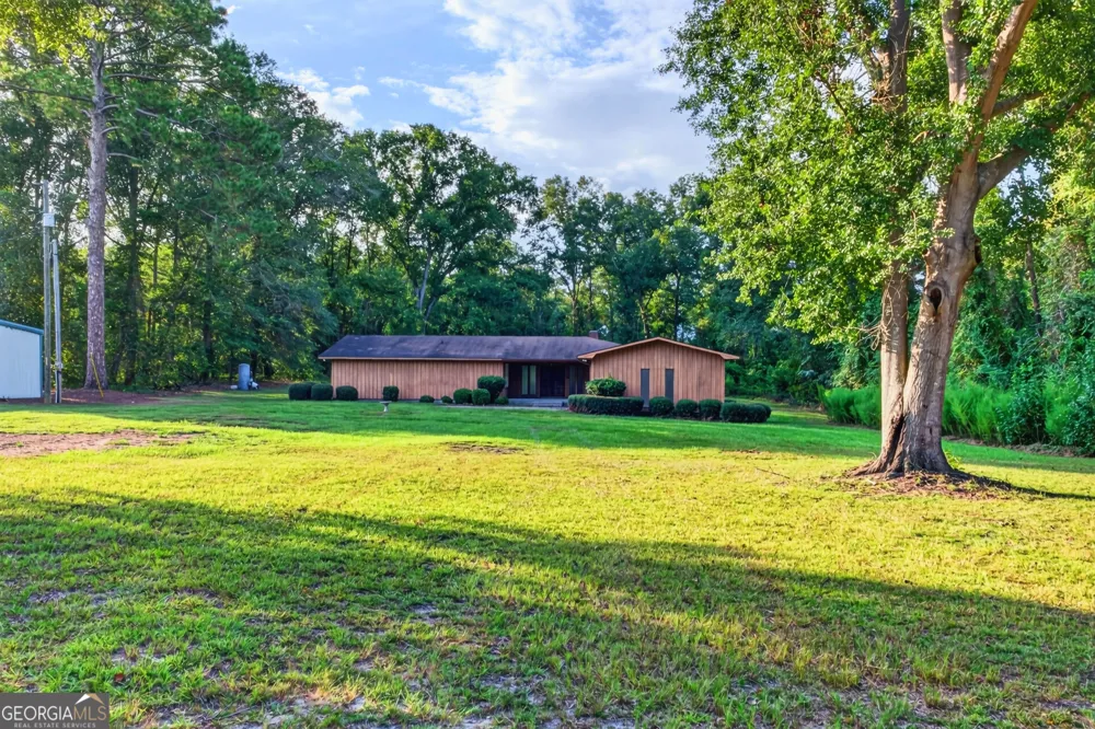 9441 Hwy 169 Glennville, GA 30427