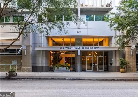 950 W Peachtree ST NW