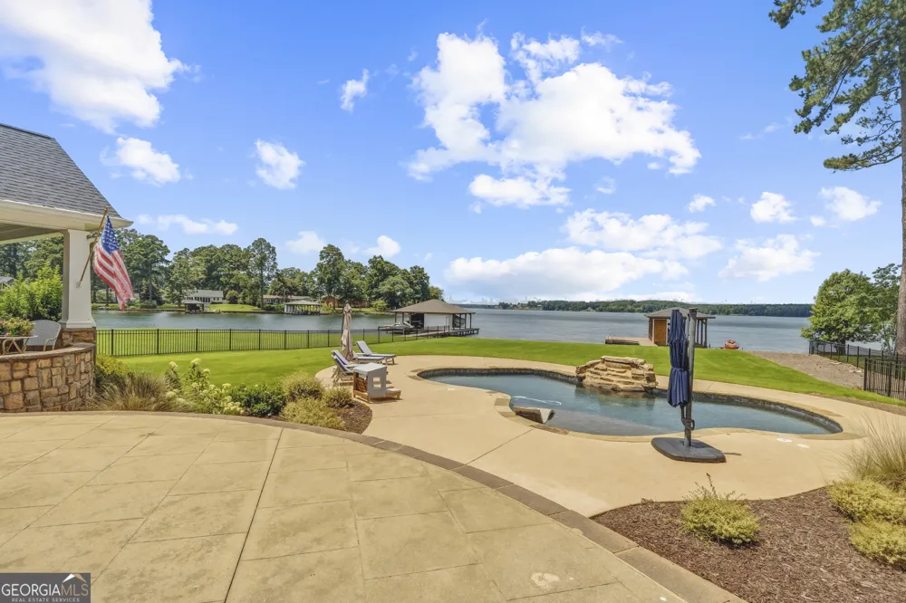 245 Lakeshore CIR Milledgeville, GA 31061