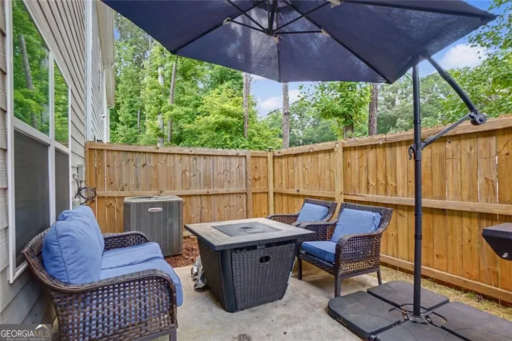 2030 Ravencliff RD Austell, GA 30168
