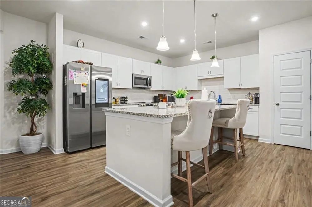 2030 Ravencliff RD Austell, GA 30168