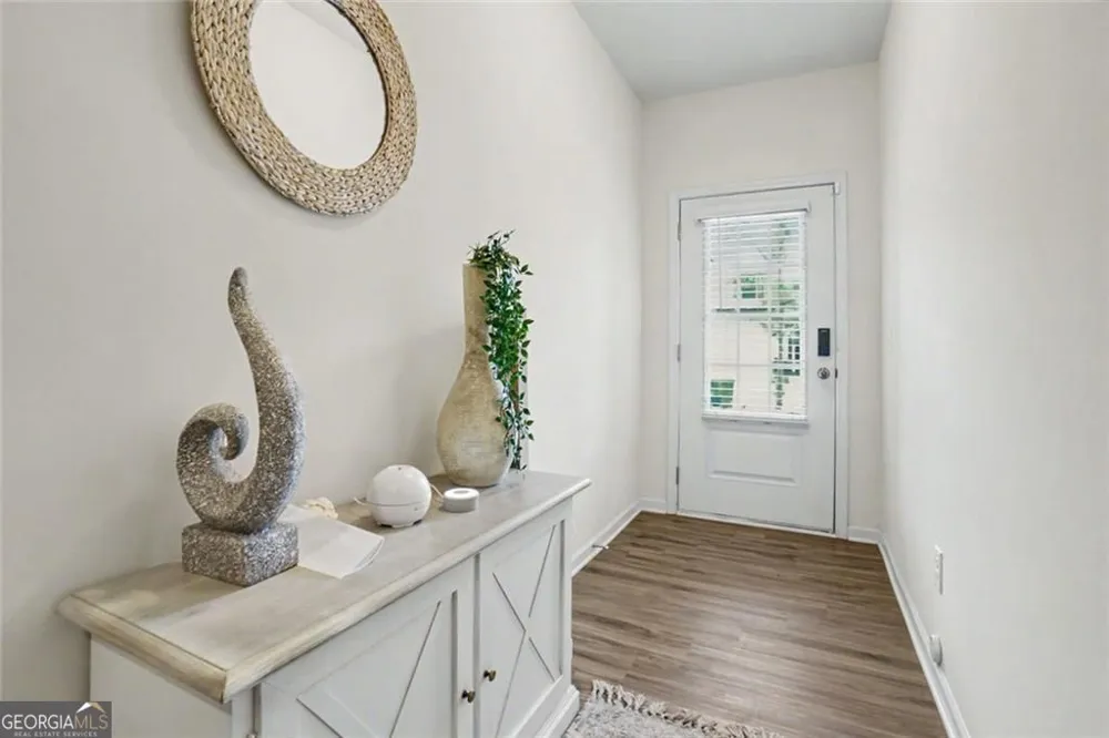 2030 Ravencliff RD Austell, GA 30168