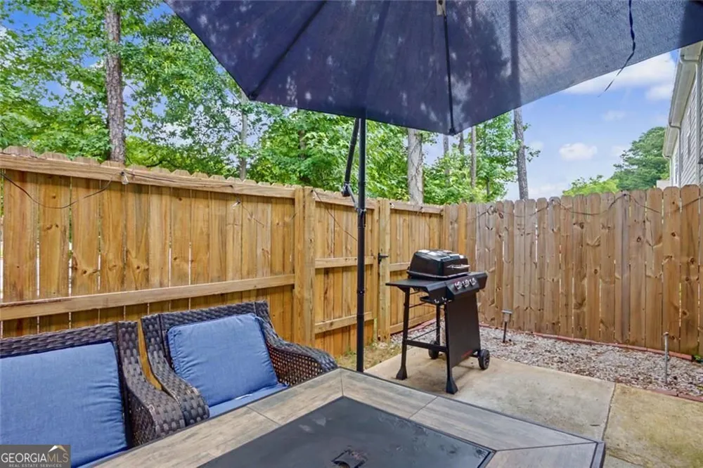 2030 Ravencliff RD Austell, GA 30168