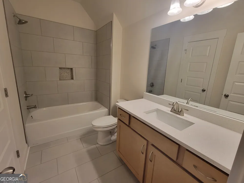 1960 Duncans Mill LN Jefferson, GA 30549