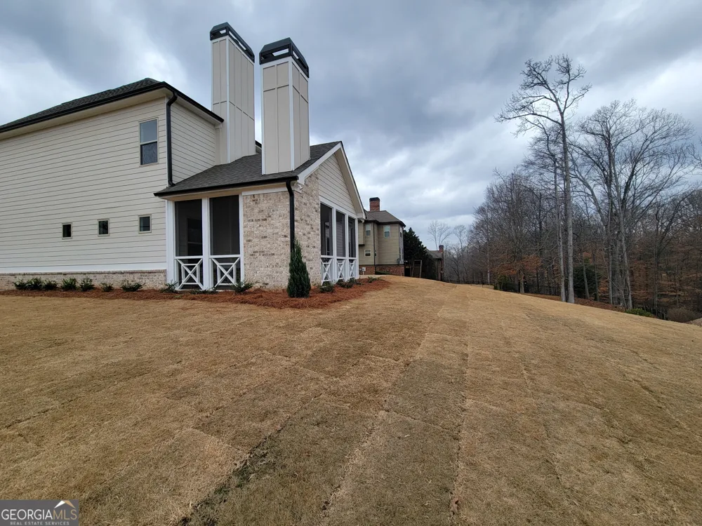 1960 Duncans Mill LN Jefferson, GA 30549