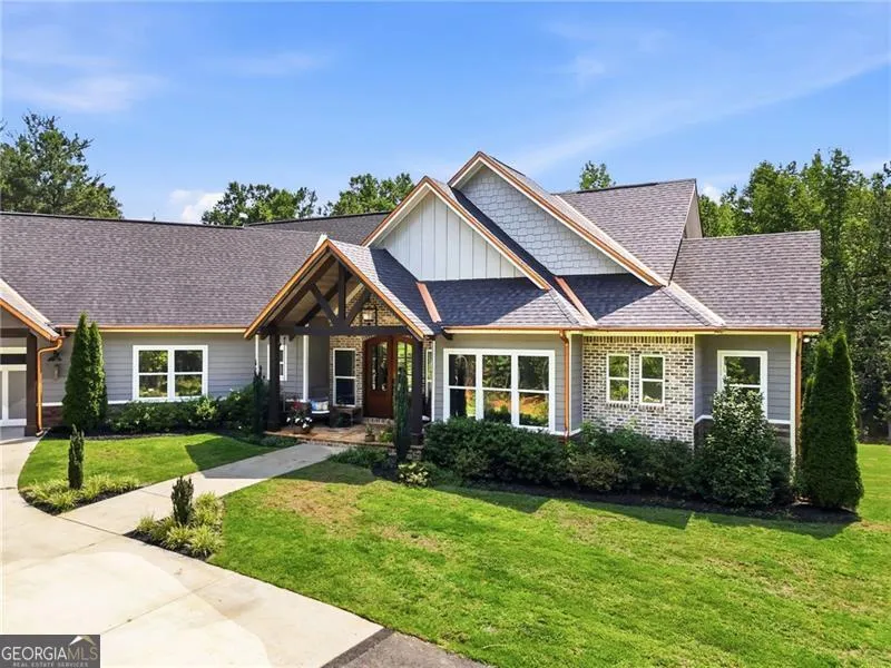 24 Simpson RD Bremen, GA 30110