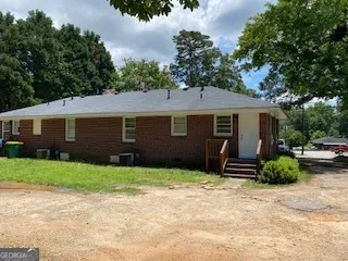 256 E Broad ST Winder, GA 30680