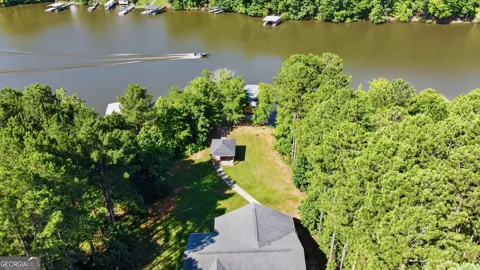 112 Waterside DR