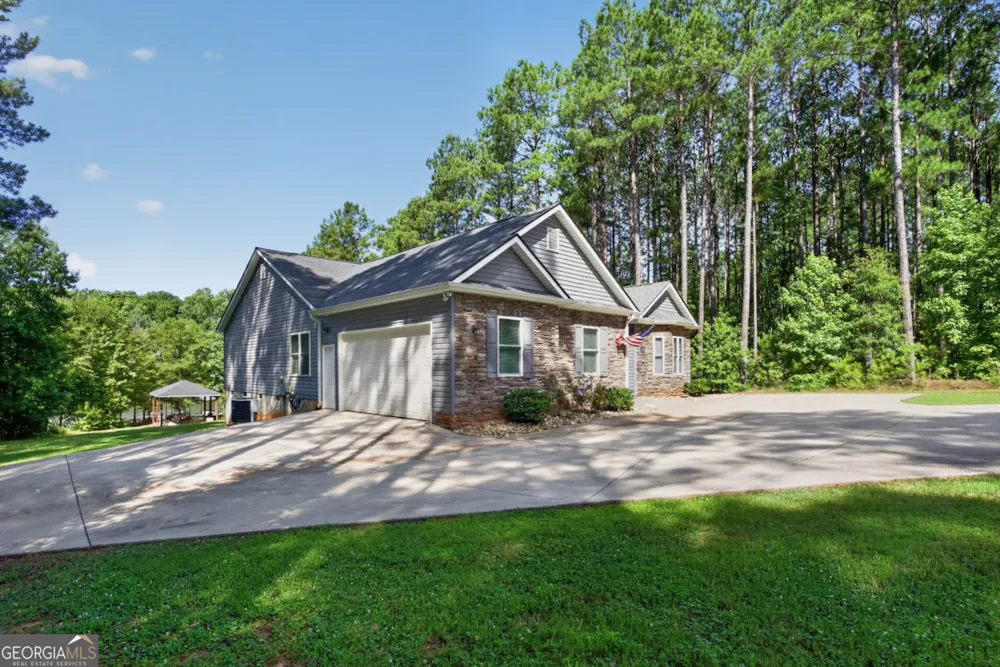 112 Waterside DR Iva, SC 29655
