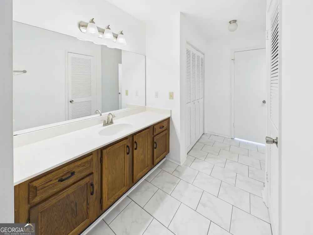 1111 Cannongate XING SW Marietta, GA 30064
