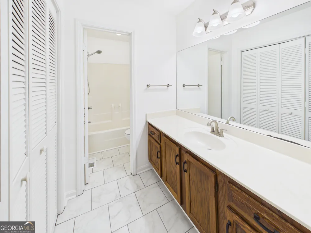 1111 Cannongate XING SW Marietta, GA 30064