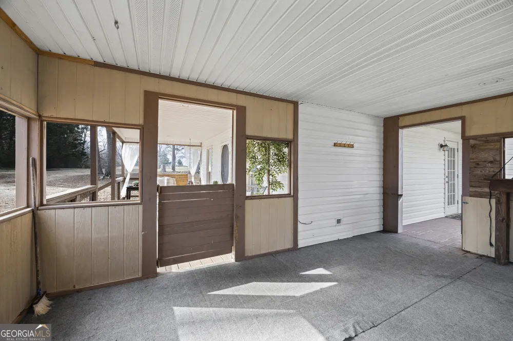 882 B Bailey RD Hartwell, GA 30643