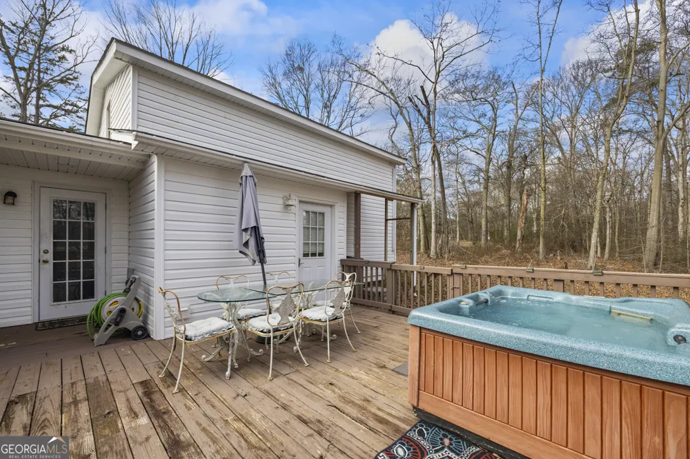882 B Bailey RD Hartwell, GA 30643