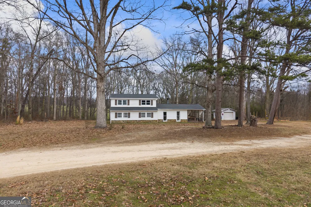 882 B Bailey RD Hartwell, GA 30643