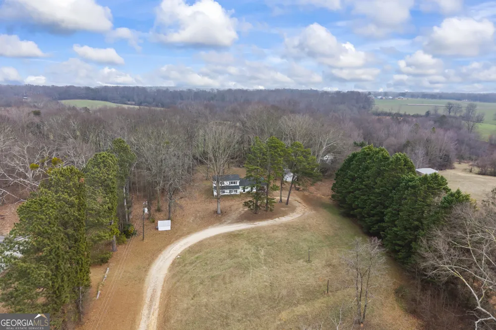 882 B Bailey RD Hartwell, GA 30643