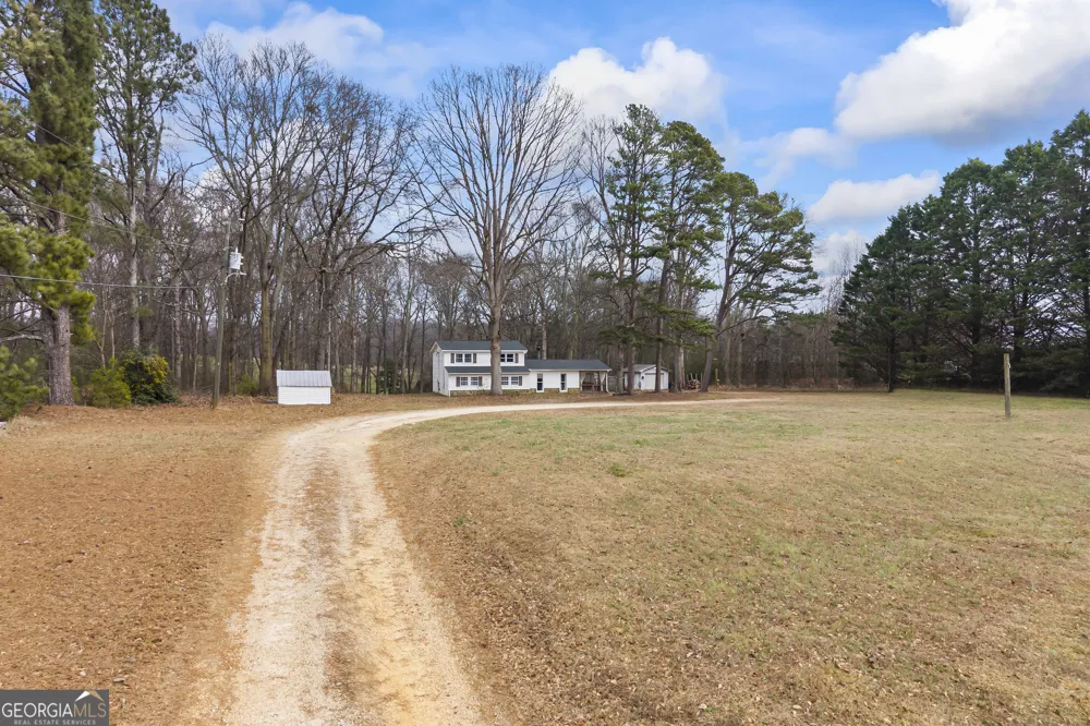 882 B Bailey RD Hartwell, GA 30643