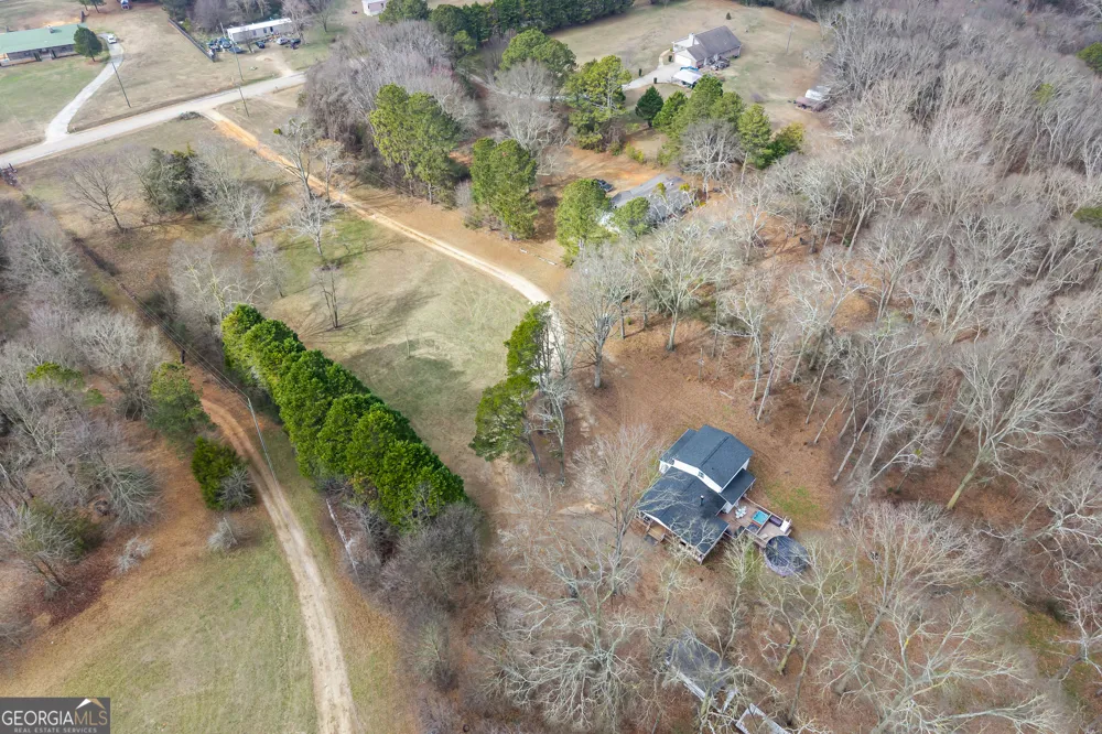 882 B Bailey RD Hartwell, GA 30643
