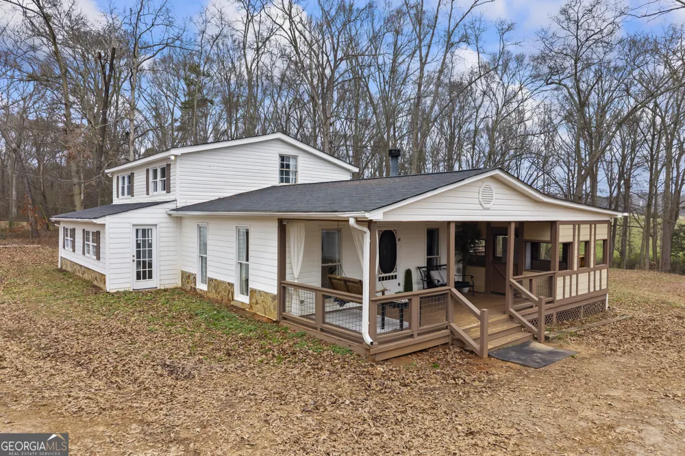 882 B Bailey RD Hartwell, GA 30643