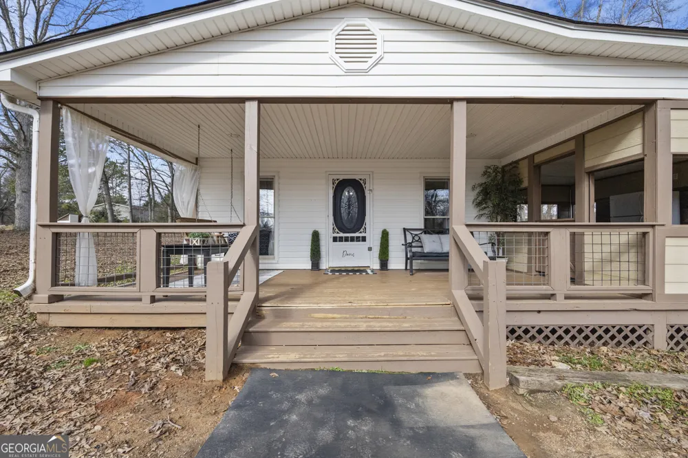 882 B Bailey RD Hartwell, GA 30643