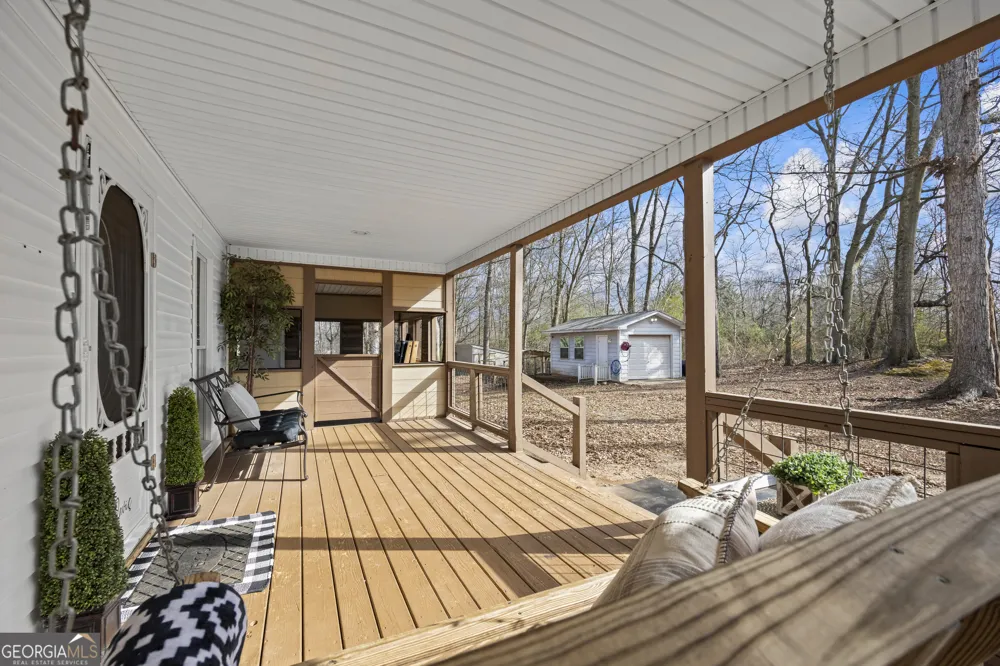 882 B Bailey RD Hartwell, GA 30643