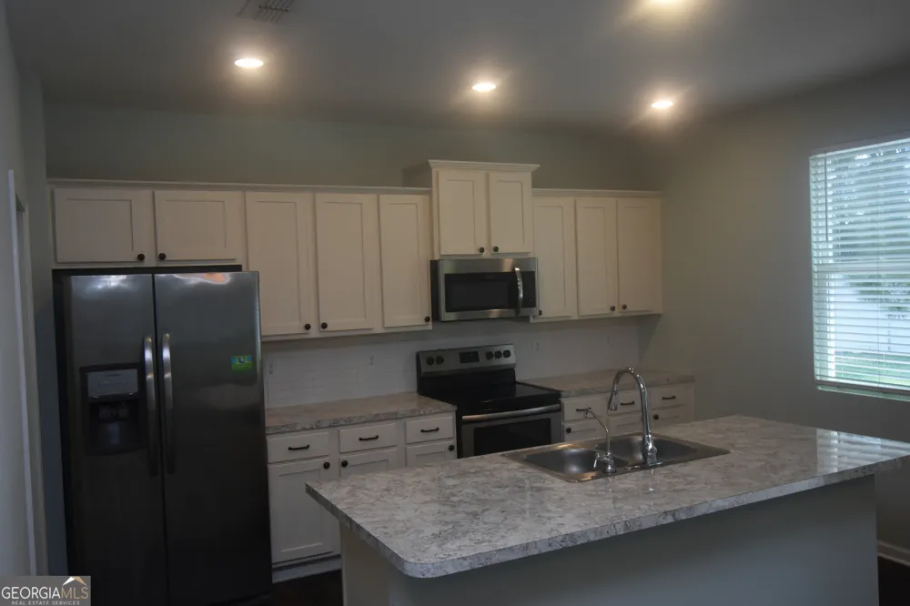 215 Hayworth CT Kingsland, GA 31548