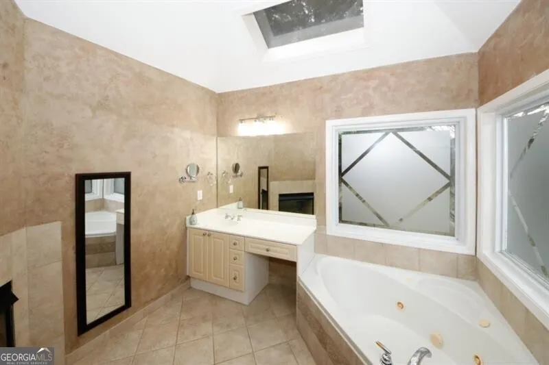 1354 Brookhaven Village CIR NE Brookhaven, GA 30319